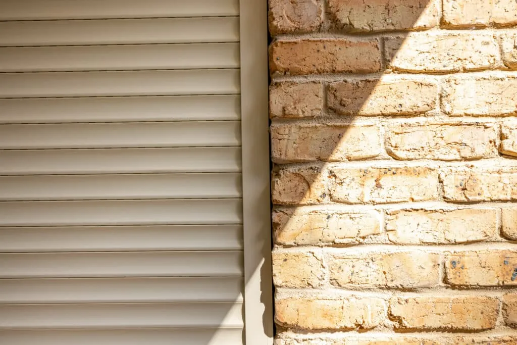 Glenning Valley shutter install